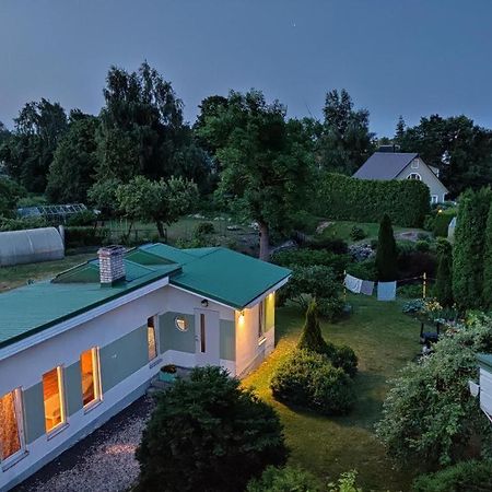 Allika Holiday House Pärnu Buitenkant foto