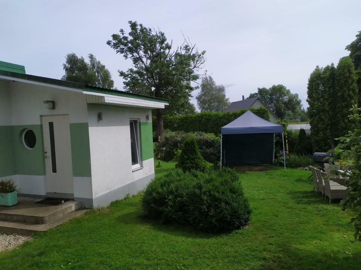 Allika Holiday House Pärnu Buitenkant foto